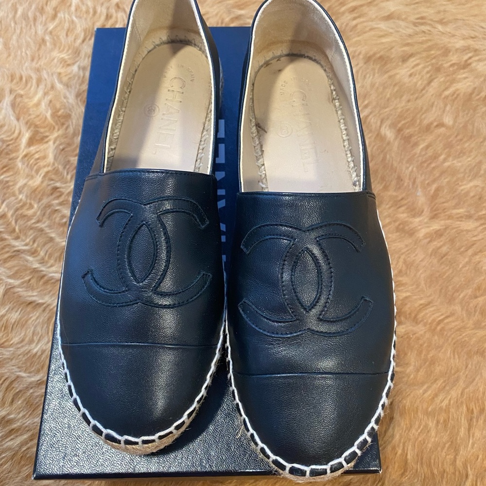Chanel Women Espadrilles In Lambskin Leather-black - Picture 2 of 9
